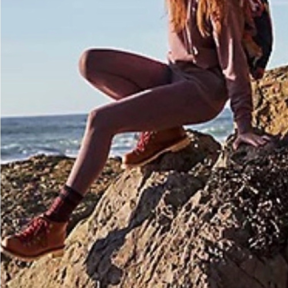 Eddie Bauer Woman Brown Leather Hiking Boots - Picture 3 of 8